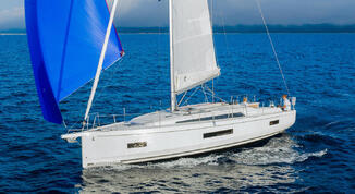 New addition to our fleet! Brand New BENETEAU OCEANIS 40.1 2022