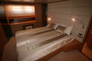 Double cabin