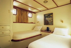 Twin Cabin