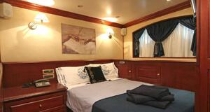 Double Cabin