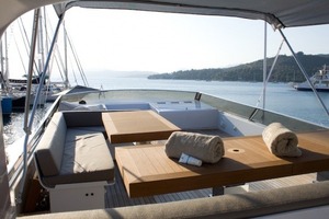 Upper Deck