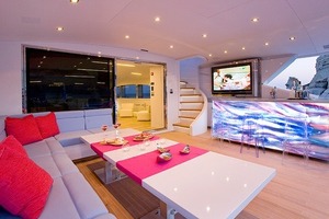 Upper Deck Bar