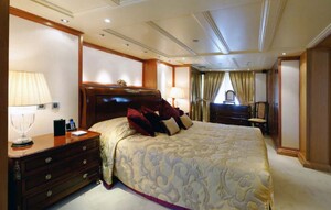 Onassi's Suite