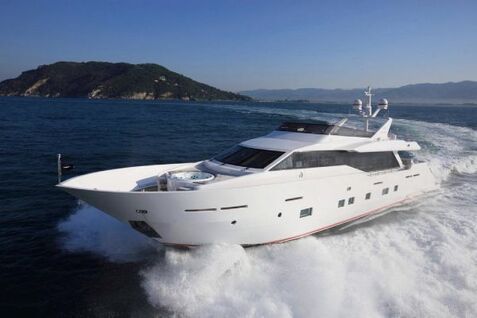 M/Y Tecnomar 100.4
